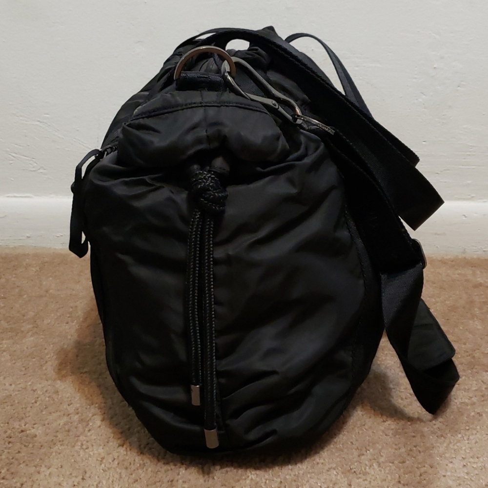 lululemon athletica Black Quilted Shoulder Tote - Picture 4 of 13